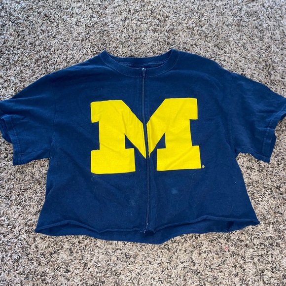Cropped Zip Michigan Top - Picture 1 of 2